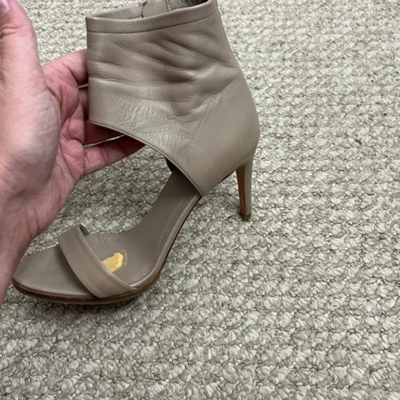 Vince heels strappy leather size 7.5 brown  gray - Picture 11 of 13